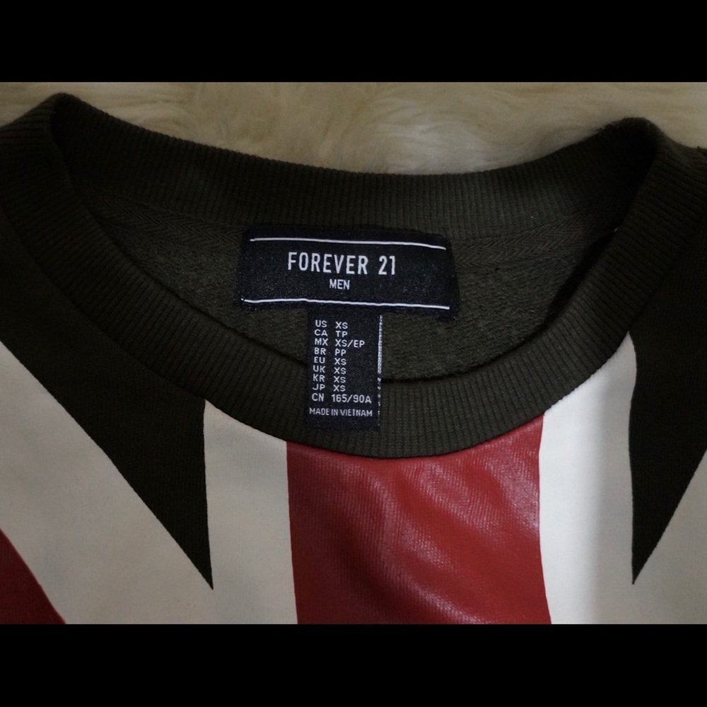 Sweater - Picture 2 of 2
